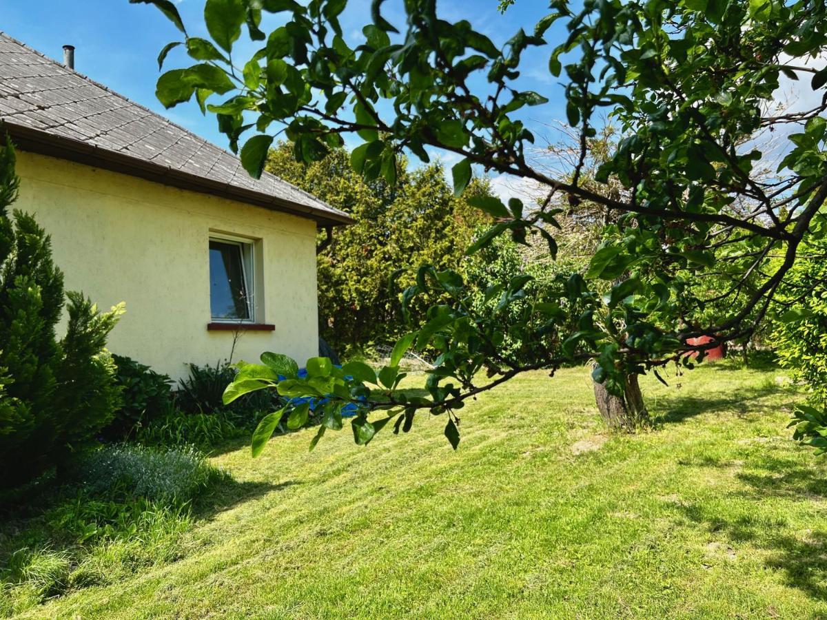 Csodakertes Kishaz Balatonfuzfon Exterior photo